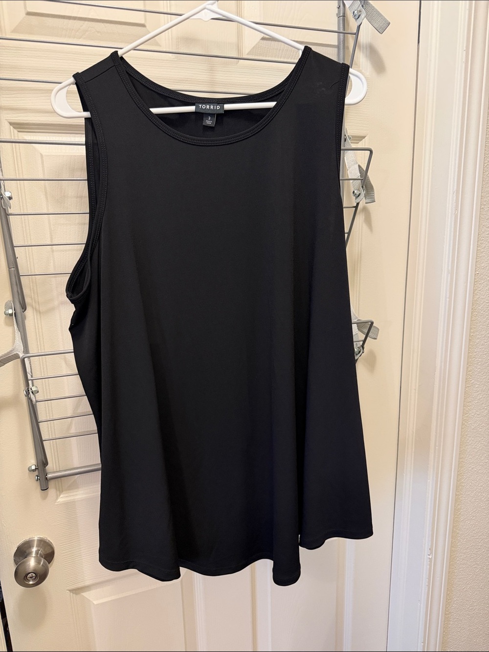 torrid Black Swing Tank Top with Scoop Neck
